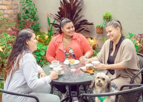 Meet new friends at Hostel Caracol